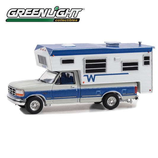 GREENLIGHT 1992 Ford F-250 Long Bed with Winnebago Slide-In Camper - Medium Silver Metallic and Bright Regatta Blue Metallic 1:64 - 30448