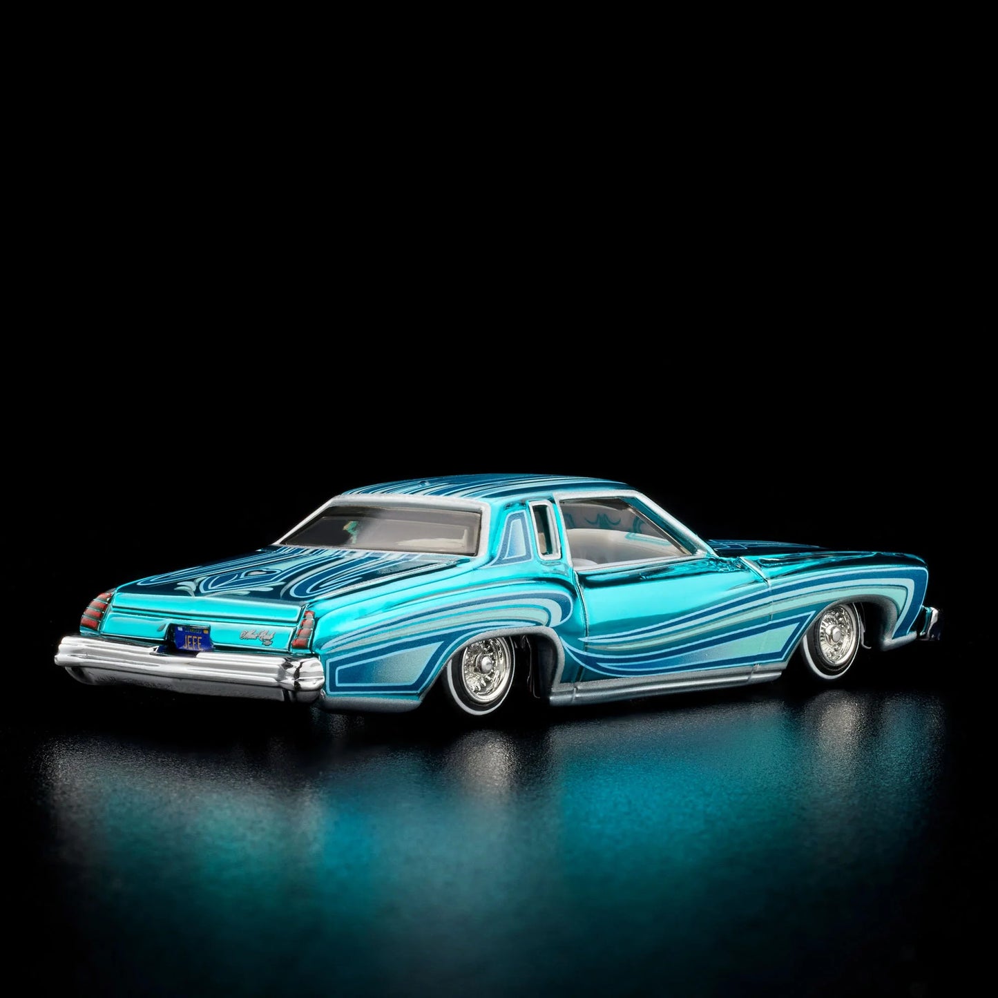 2024 HOT WHEELS RLC Exclusive 1975 Chevrolet Monte Carlo 1:64 - HWF19