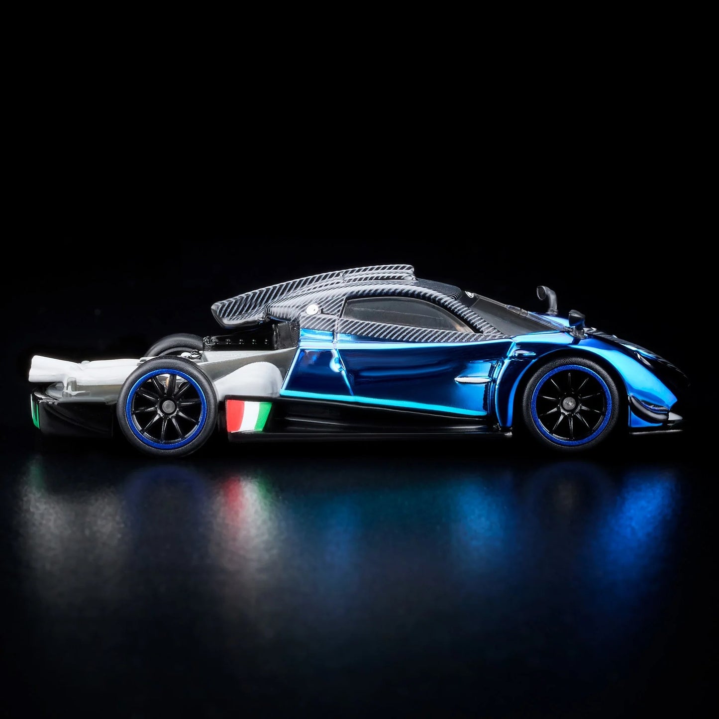 2024 HOT WHEELS RLC Exclusive 2021 Pagani Huayra R 1:64 - HWF21