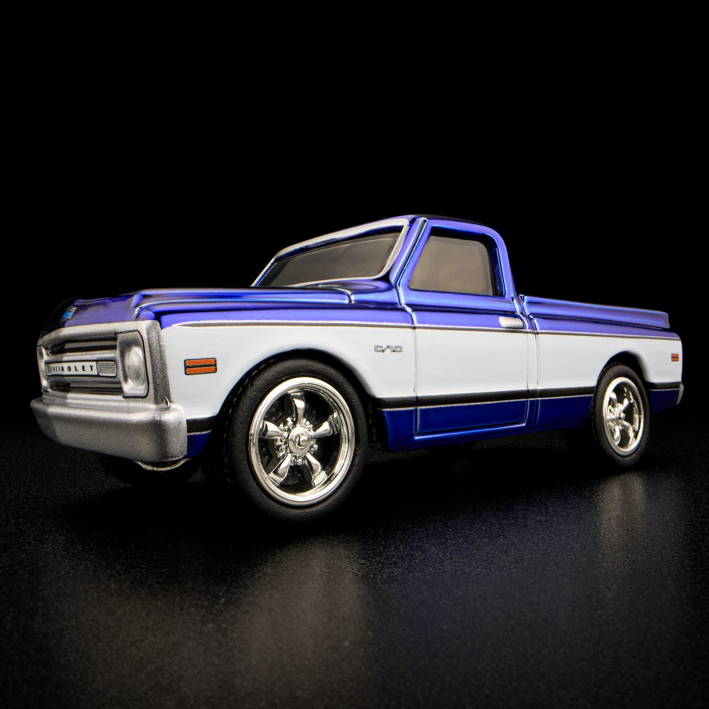 2024 HOT WHEELS RLC Exclusive 1969 Chevy C-10 1:64 - HWF22