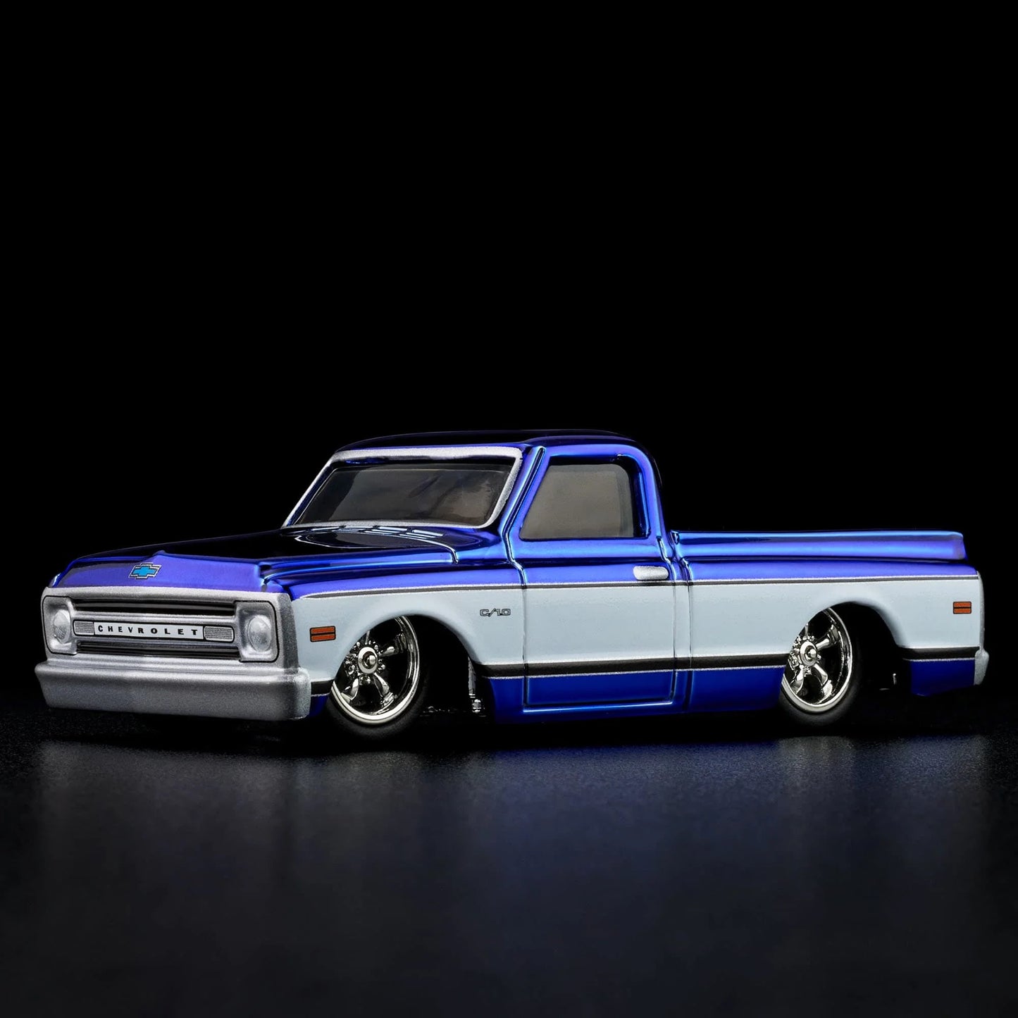 2024 HOT WHEELS RLC Exclusive 1969 Chevy C-10 1:64 - HWF22