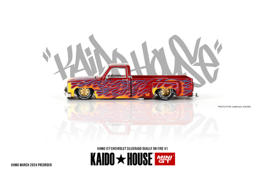 Mini GT Chevrolet Silverado Dually on Fire V1 1:64 - KHMG127