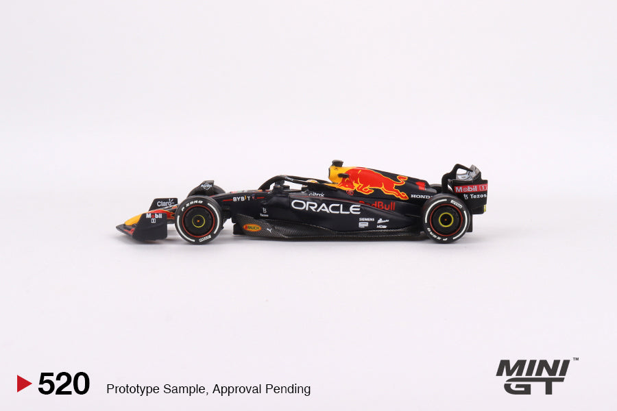 MINI GT Oracle Red Bull Racing RB18 #1 Max Verstappen 2022 Abu Dhabi Grand Prix Winner #520 1:64 - MGT00520