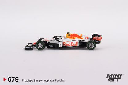 MINI GT Red Bull RB16B #11 Sergio Pérez 2021 Turkish Grand Prix 3rd Place #679 1:64 - MGT00679