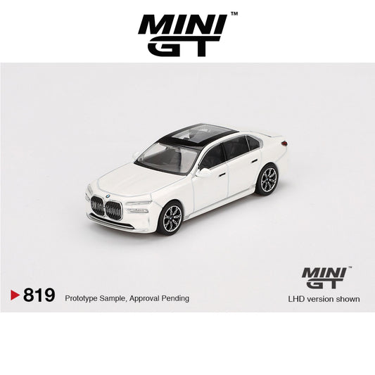 MINI GT BMW i7 xDrive60 Mineral White #819 LHD/RHD 1:64 - MGT00819