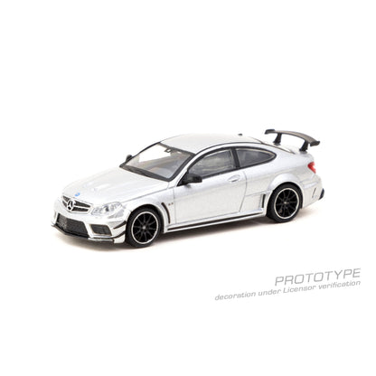 TARMAC WORKS Mercedes Benz C 63 AMG Coupé Black Series Silver Metallic 1:64 - T64G-009-SL